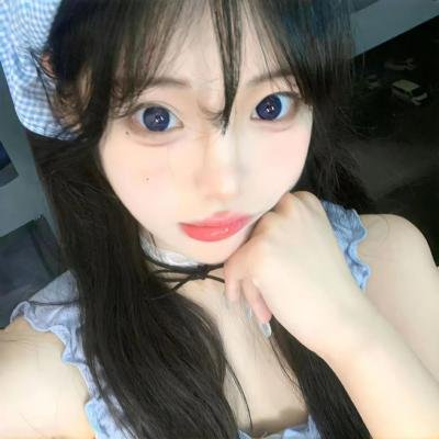 公寓里的两个女人